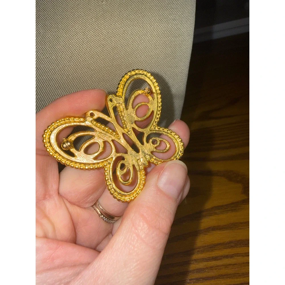 Vintage Gold Tone Butterfly Brooch Filigree Openwork Swirl Pin